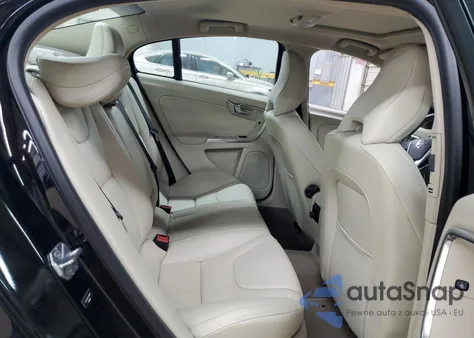 2014 Volvo S60 T5 z USA, uszkodzony, nr VIN YV1612FSXE2295657